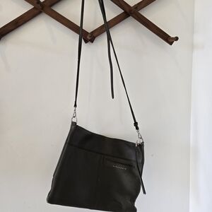 Elegant Black Leather Shoulder Bag
